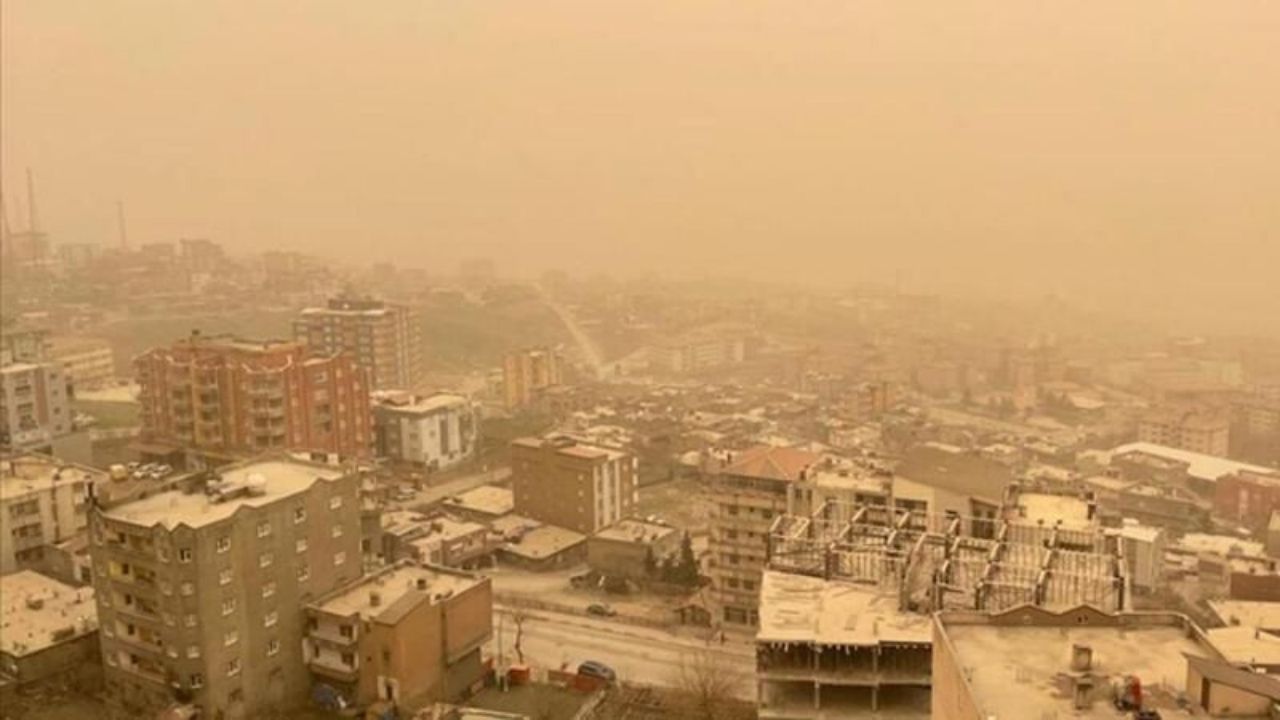 Türkiye'de 3 gün etkisi sürecek toz taşınımı uyarısı verildi | Türkiye Gazetesi