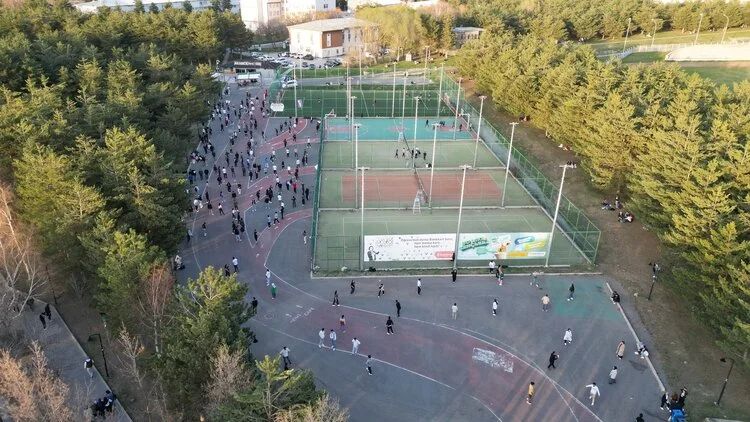 Soğuk iklimiyle türkülere konu olan Erzurum 