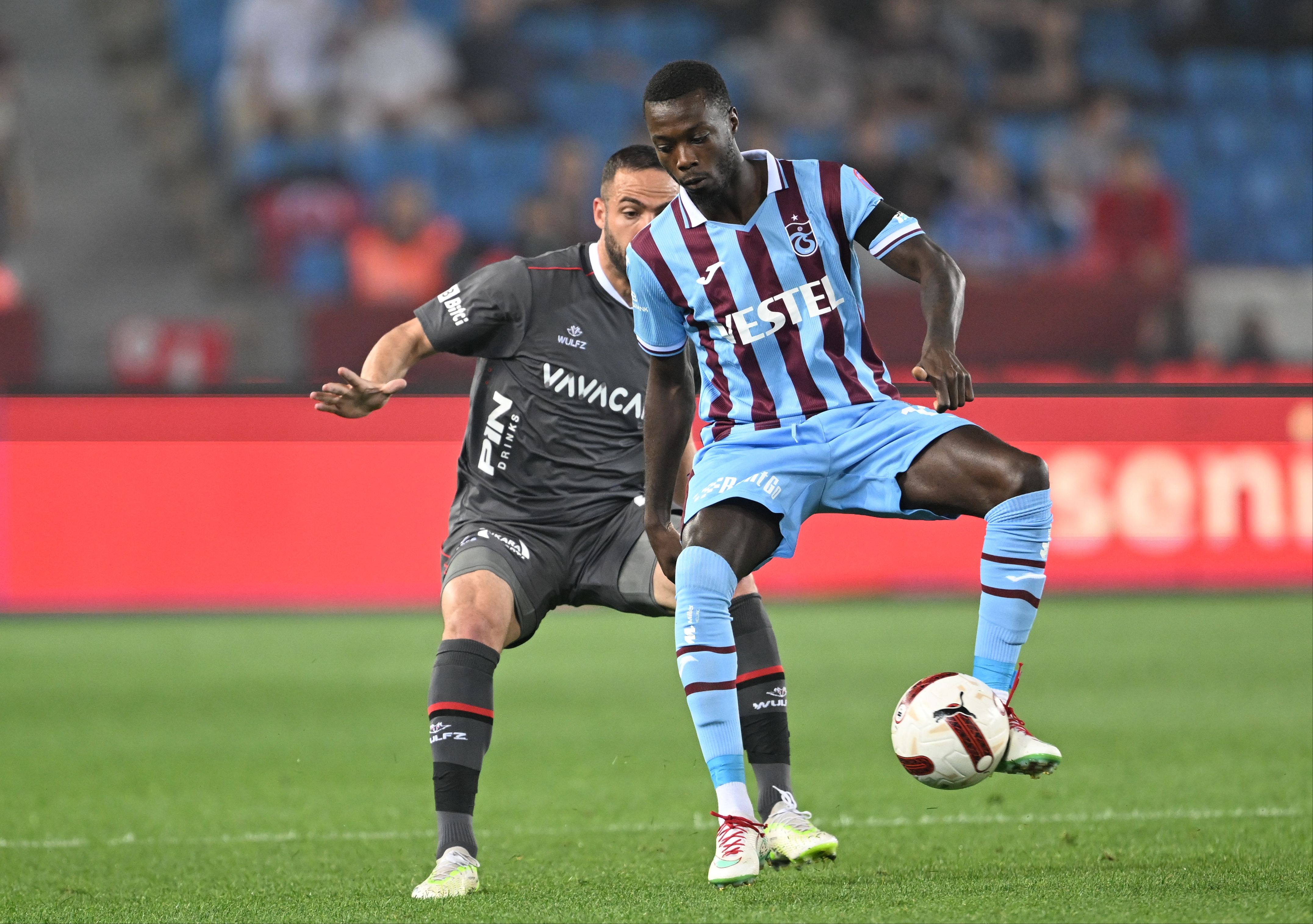 Trabzonspor - Karagümrük maçında 5 gol! Türkiye Kupası yarı final turu - 1. Resim