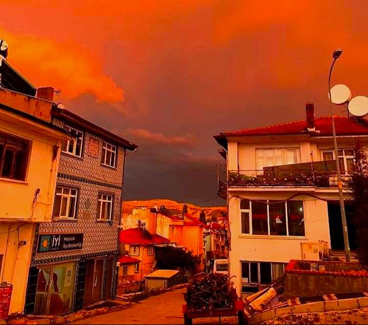 Çocuklar, yaşlılar alerjisi, astımı olanlar dikkat! Afrika'dan gelen çöl tozları tehlike saçıyor Çocuklar, yaşlılar alerjisi, astımı olanlar dikkat! Afrika'dan gelen çöl tozları tehlike saçıyor - 3. Resim