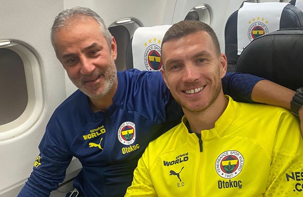 Edin Dzeko Fenerbahçe'de dümene geçti! İsmail Kartal'ın toplantısında sözü alan yıldız bakın neler söyledi - 1. Resim