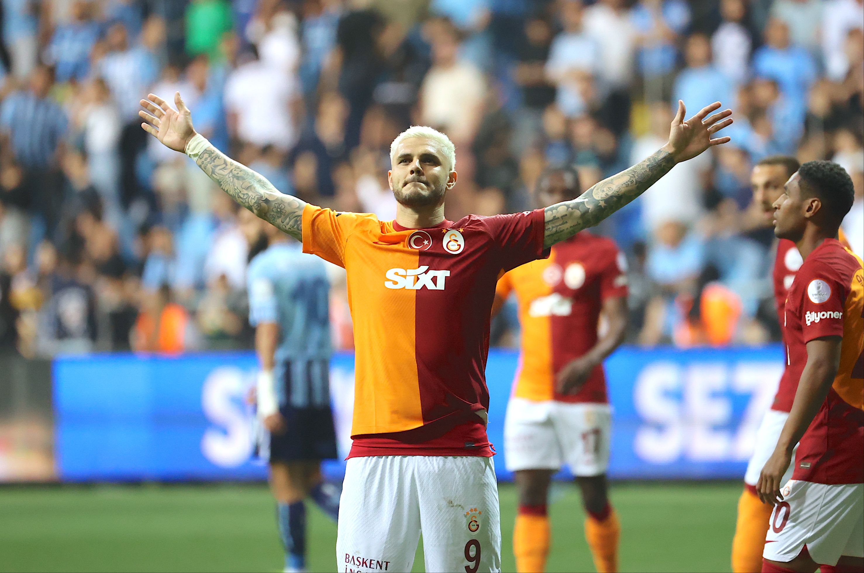 Galatasaray, puan farkını 7 yaptı! Adana Demirspor deplasmanında farklı kazandı Galatasaray, puan farkını 7 yaptı! Adana Demirspor deplasmanında farklı kazandı - 2. Resim