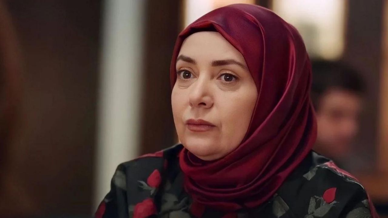 Kızılcık Şerbeti Pembe karakterini canlandıran Sibel Taşçıoğlu’nun hayatı ve kariyeri - 1. Resim