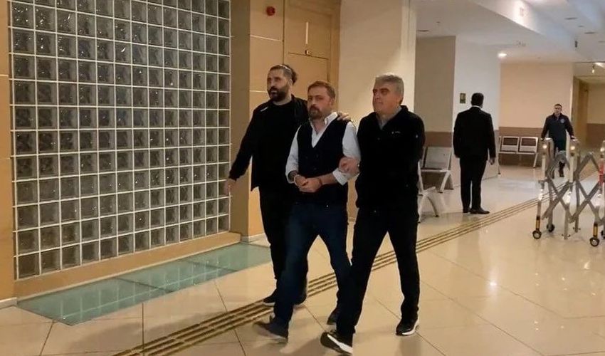 Rezidansta korkunç cinayet! Öldürülen kadın ünlü şarkıcı Yalın’ın kuzeni çıktı - 1. Resim