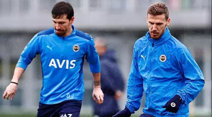 Fenerbahçe'de Serdar Aziz'in kadro dışı kalma nedeni şoke etti! Flaş Galatasaray detayı! Mert Hakan Yandaş'la da kapıştı - 1. Resim