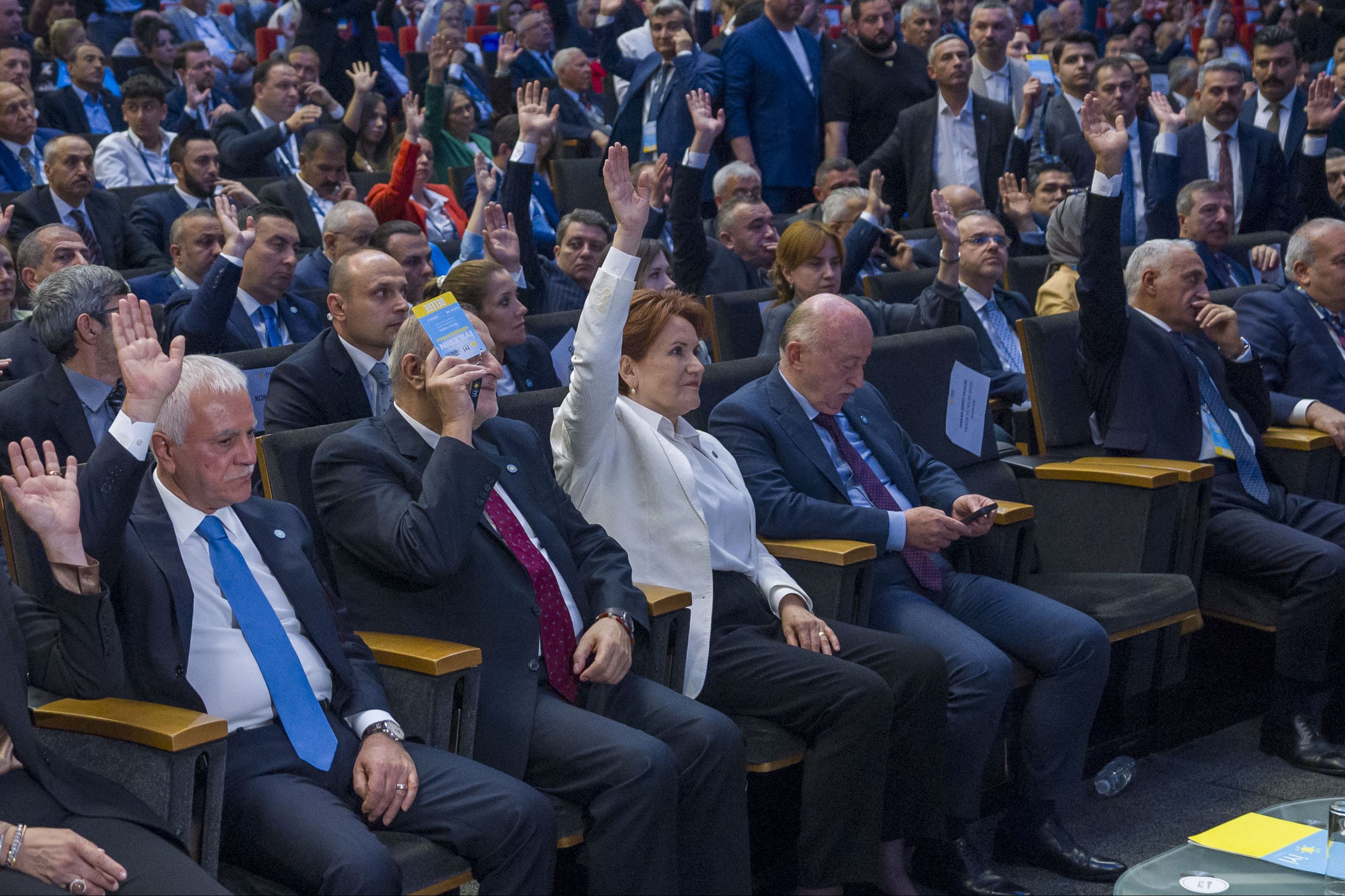 İyi Parti'de seçim heyecanı! Akşener bu sözlerle veda etti - 1. Resim