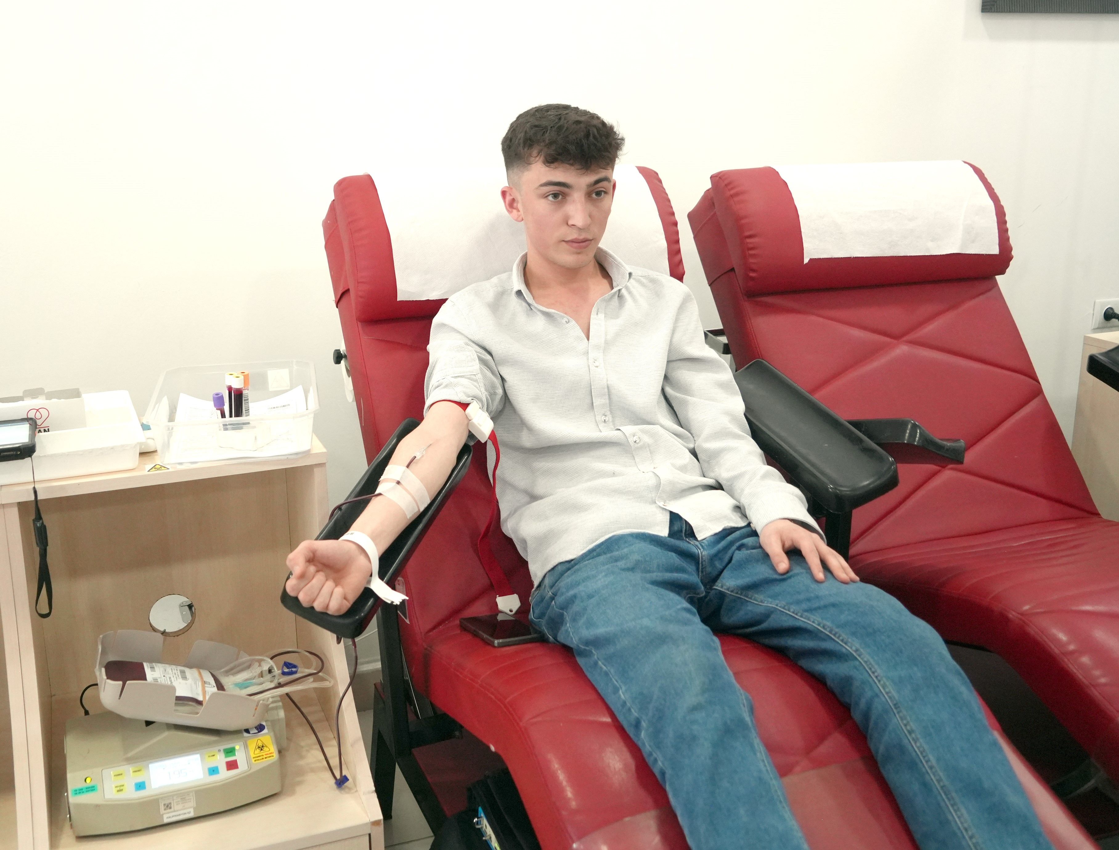 Kastamonu kan arayışında! Çareyi Kızılay'da değil sosyal medyada buldular Kastamonu kan arayışında! Çareyi Kızılay'da değil sosyal medyada buldular - 2. Resim