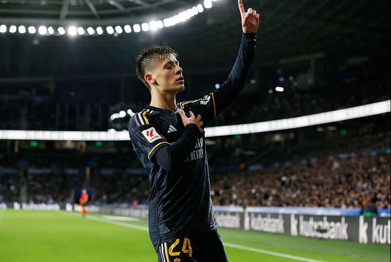 Real Sociedad maçında yıldızlaşan Arda Güler'e Ancelotti'den sert uyardı! Golünü attı, performansıyla göz doldurdu ama... Real Sociedad maçında yıldızlaşan Arda Güler'e Ancelotti'den sert uyardı! Golünü attı, performansıyla göz doldurdu ama... - 1. Resim