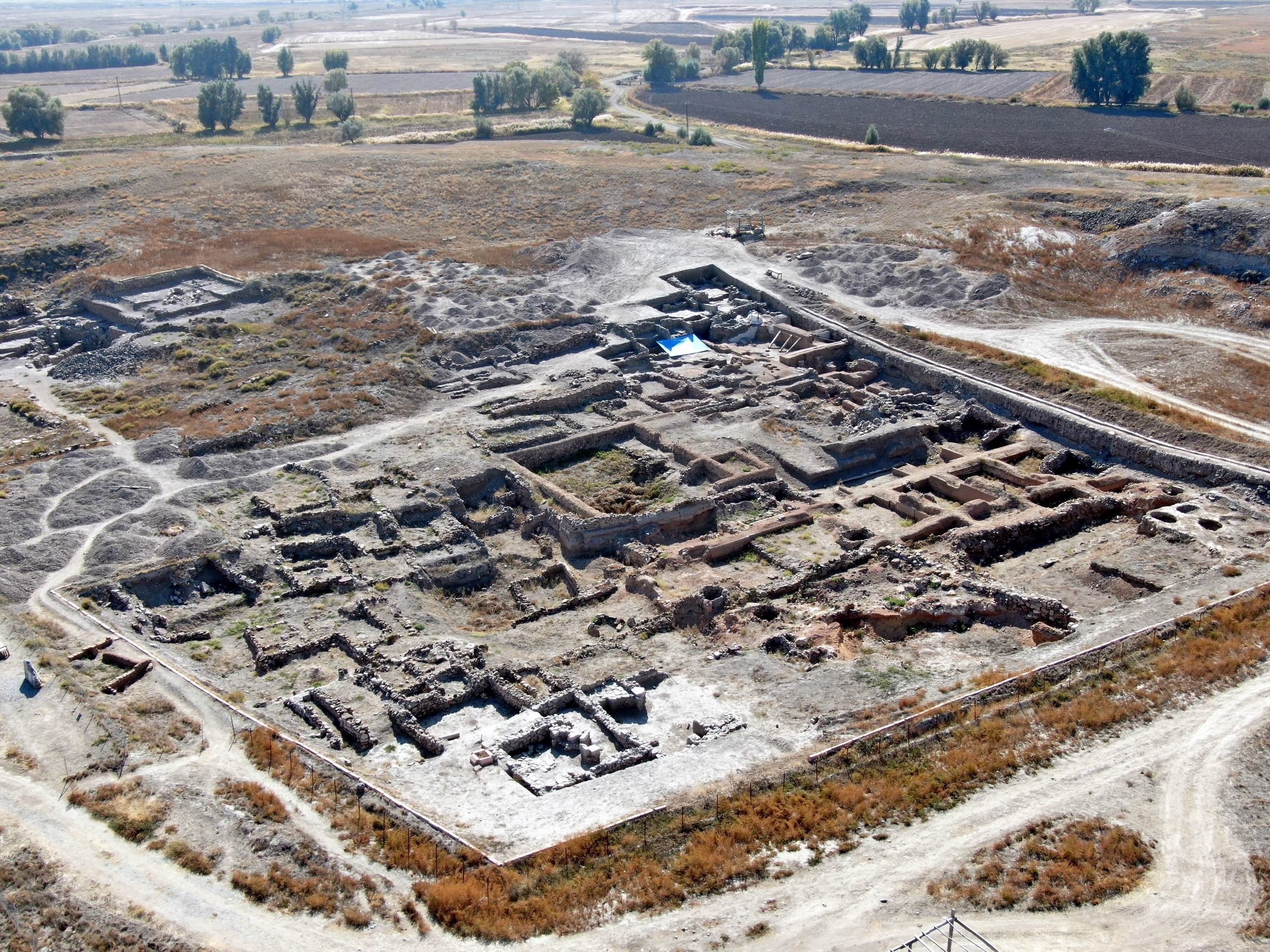 Anadolu tarihinin başladığı yerde müthiş keşif: 4 bin yıl önceki meslekler gün yüzüne çıktı! - 1. Resim
