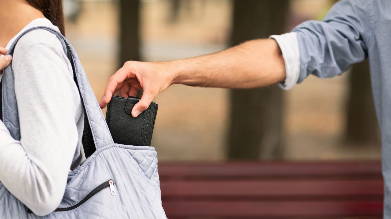 Dikkatsizliğin bedelini ağır ödemeyin! Telefon hırsızlığını önlemek için dikkat edilmesi gerekenler - 9. Resim