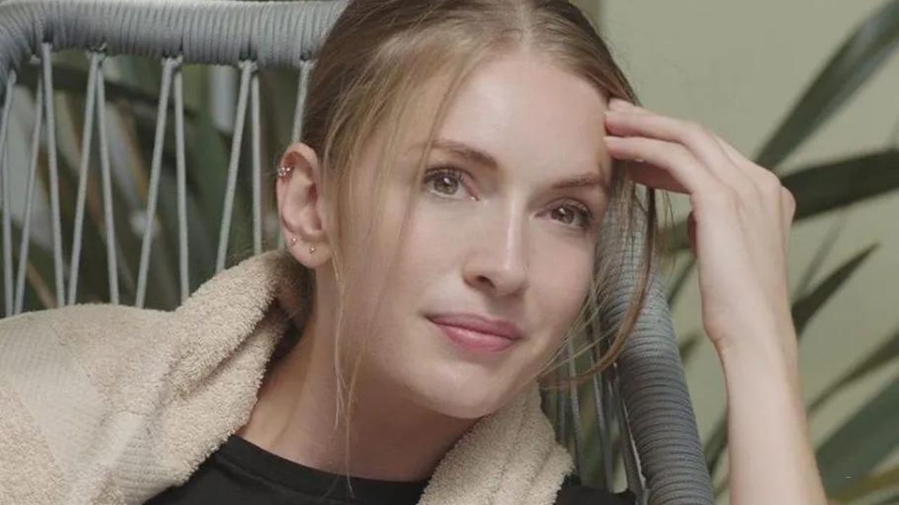 İngiliz asıllı Türk oyuncu Yasemin Allen'ın hayatı ve kariyeri İngiliz asıllı Türk oyuncu Yasemin Allen'ın hayatı ve kariyeri - 1. Resim