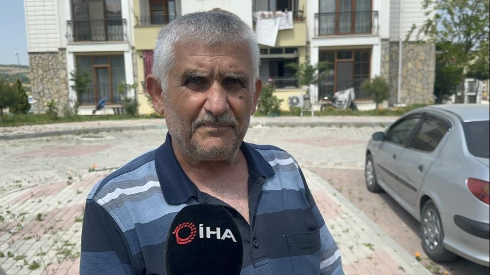 Karısı boşanmak istedi diye herkese dehşeti yaşattı! Gece yarısı kendilerini sokağa attılar - 5. Resim