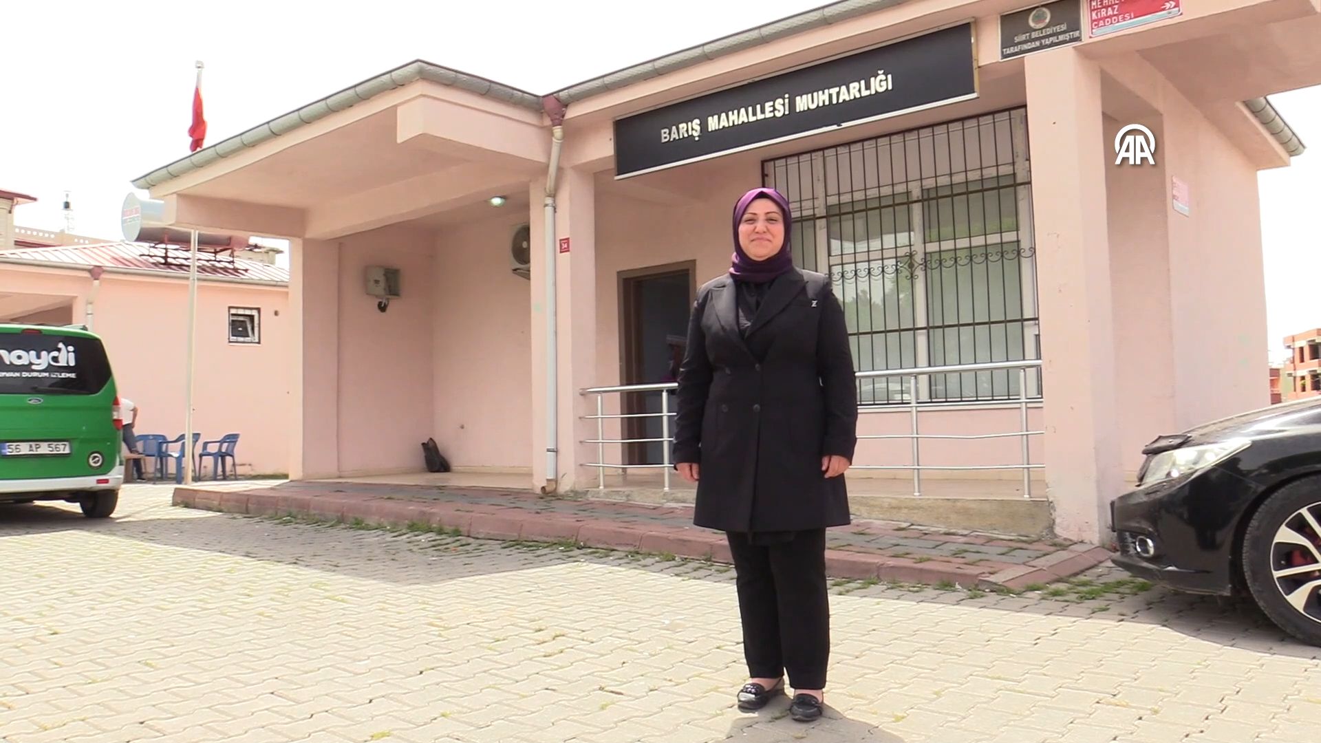 Siirt'te 14 erkek rakibini geride bıraktı, muhtarlık mührünü aldı! - 1. Resim