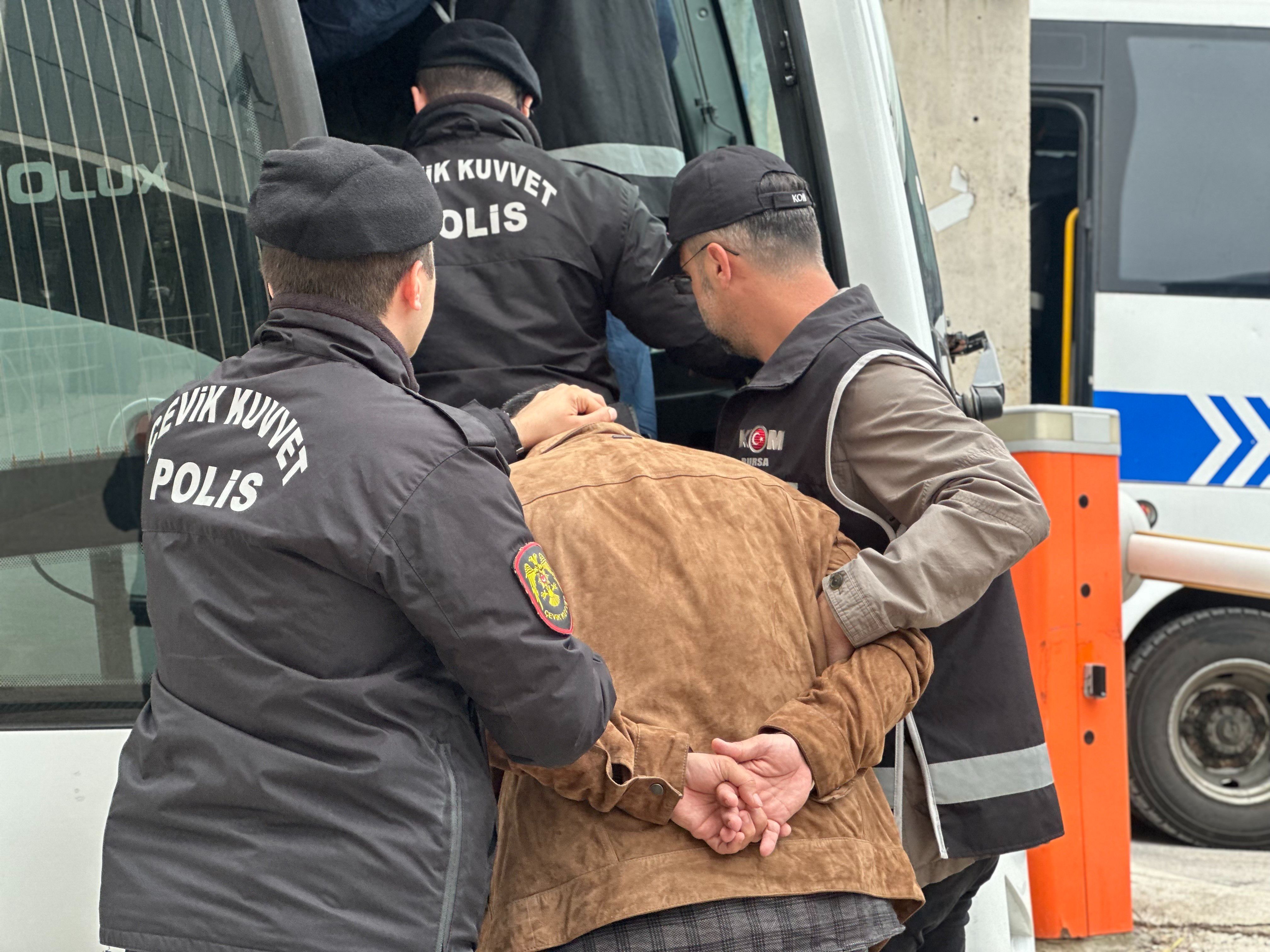 Çetenin başı İnegöllü iş kadını 'Hanımağa' çıktı: Suç örgütünde dikkat çeken 'tetikçi' detayı - 1. Resim