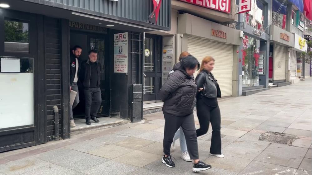 İş ilanına başvuran kadınlara fuhuş tuzağı! Polis operasyonla kurtardı - 2. Resim
