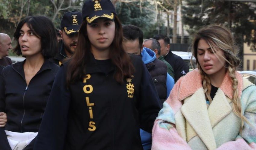 Tahliye edilen Nihal Candan ilk kez konuştu, cezaevi günlerini anlattı! Dikkat çeken 'Seçil Erzan' detayı Tahliye edilen Nihal Candan ilk kez konuştu, cezaevi günlerini anlattı! Dikkat çeken 'Seçil Erzan' detayı - 1. Resim