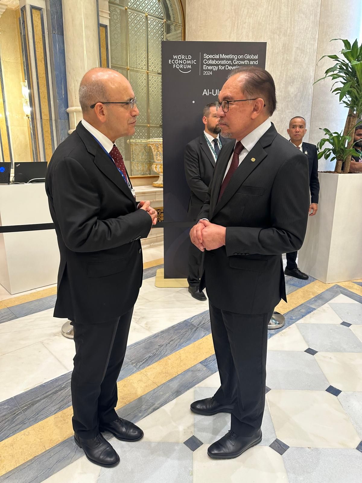 Bakan Şimşek'ten Riyad'da kritik temaslar - 1. Resim