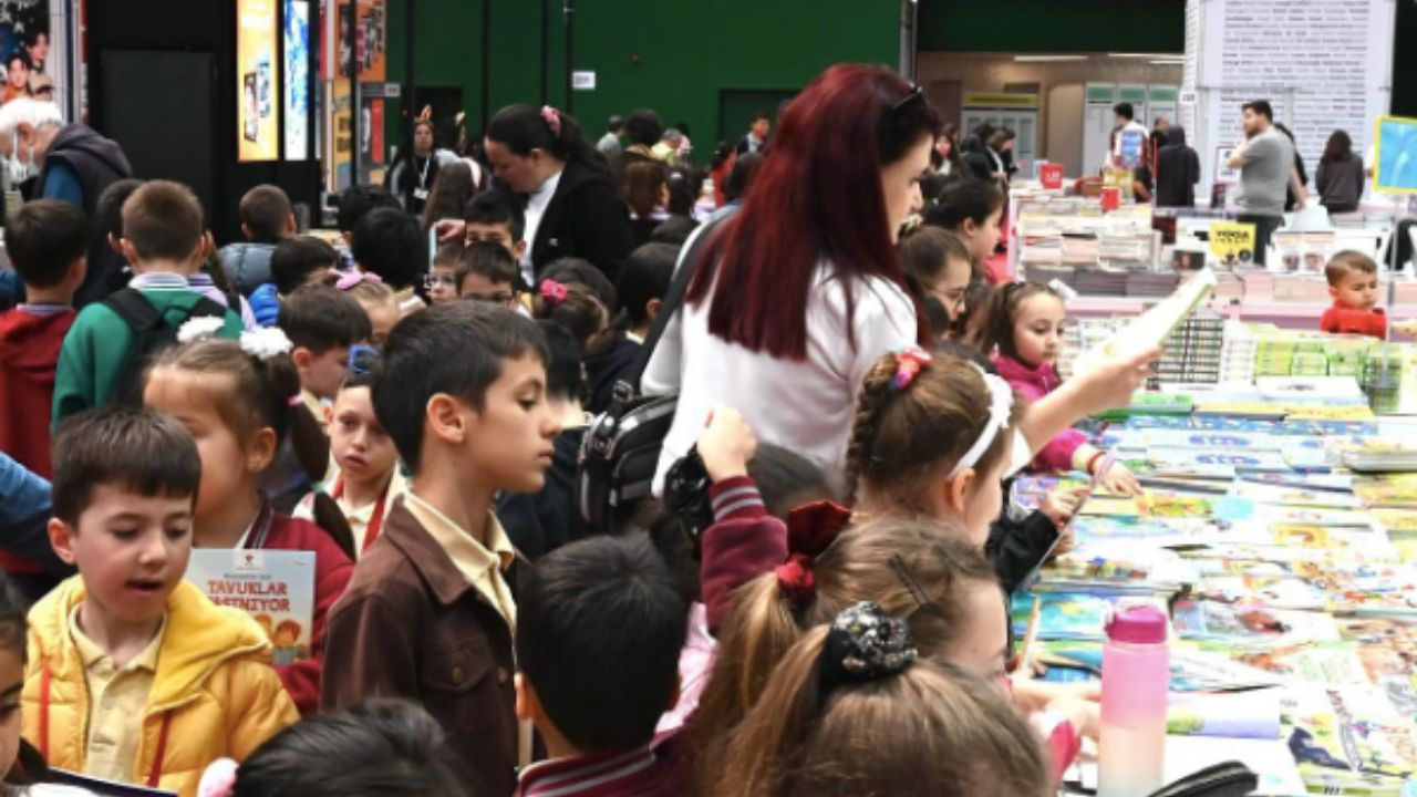 Eskişehir kitap fuarı TÜYAP Fuar Merkezinde 5 Mayıs’a kadar devam edecek - 3. Resim