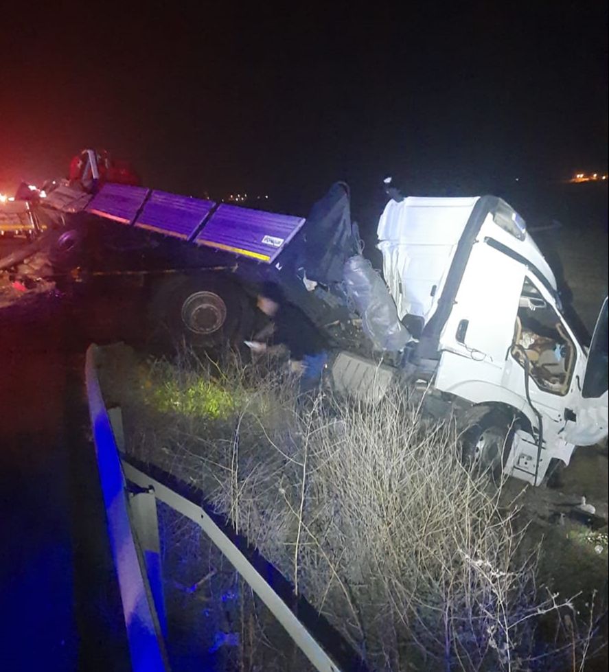 Niğde'de kazalar peş peşe geldi! Çok sayıda ölü ve yaralı var - 2. Resim