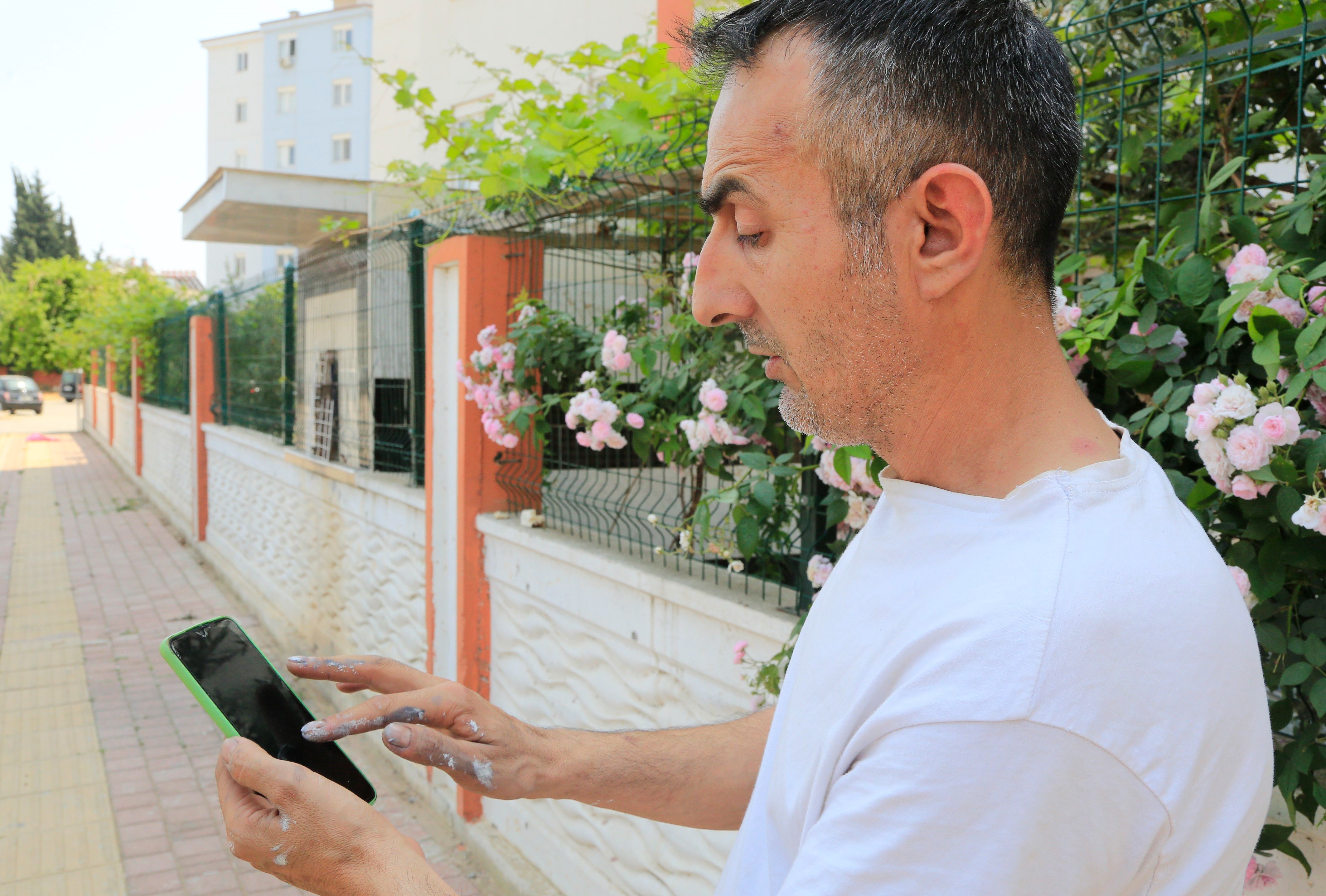 Dolandırıldığına değil yorumlara öfkelendi: IBAN numarasını atsın, itibarımın bedelini ödeyeceğim Dolandırıldığına değil yorumlara öfkelendi: IBAN numarasını atsın, itibarımın bedelini ödeyeceğim - 1. Resim