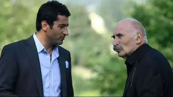 Kenan İmirzalıoğlu, Ezel dizisindeki meşhur repliği yeniden seslendirdi - 1. Resim