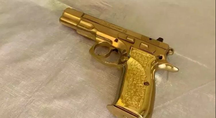 Almanya, altın tabancalı Türk'ün peşinde! İnsan avı başlattılar Almanya, altın tabancalı Türk'ün peşinde! İnsan avı başlattılar - 2. Resim