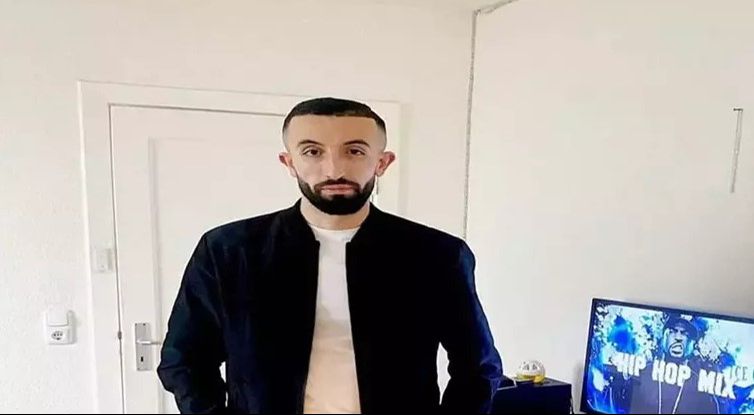 Almanya, altın tabancalı Türk'ün peşinde! İnsan avı başlattılar Almanya, altın tabancalı Türk'ün peşinde! İnsan avı başlattılar - 1. Resim