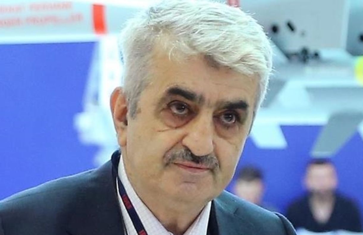 Assambly dilinde yazılım yazarak ilk kadın bilgisayar programcılarından olan Canan Bayraktar'ın hayatı ve biyografisi - 2. Resim