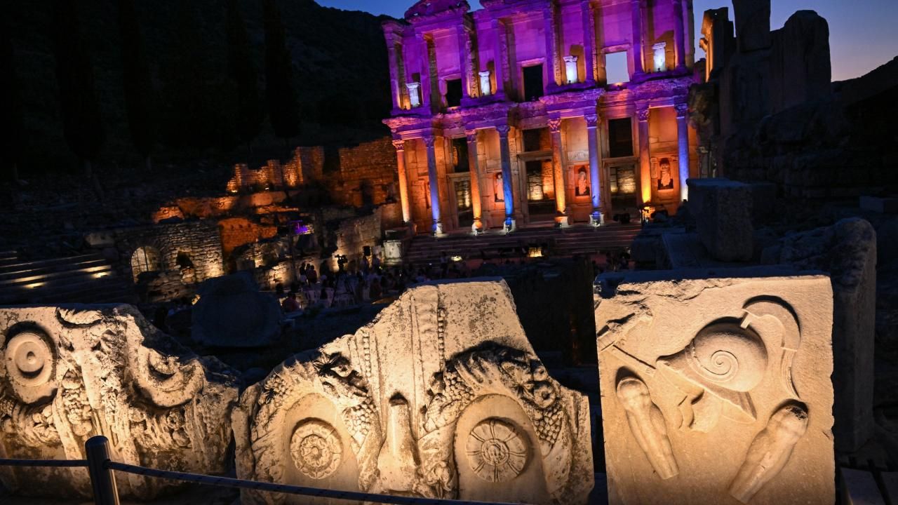 Efes'te yıldızlar altında tarih yolculuğu başladı! - 2. Resim