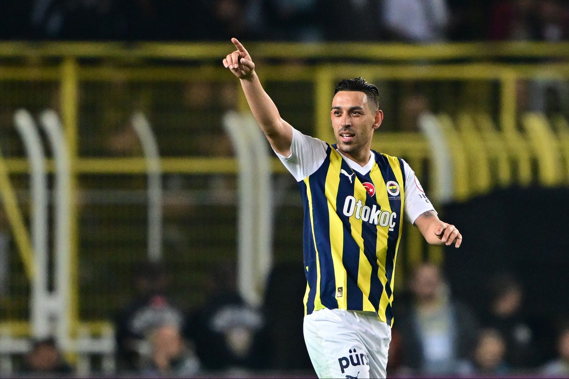Fenerbahçe’nin en pahalı transferi, tarihi bir hayal kırıklığı oldu - 2. Resim