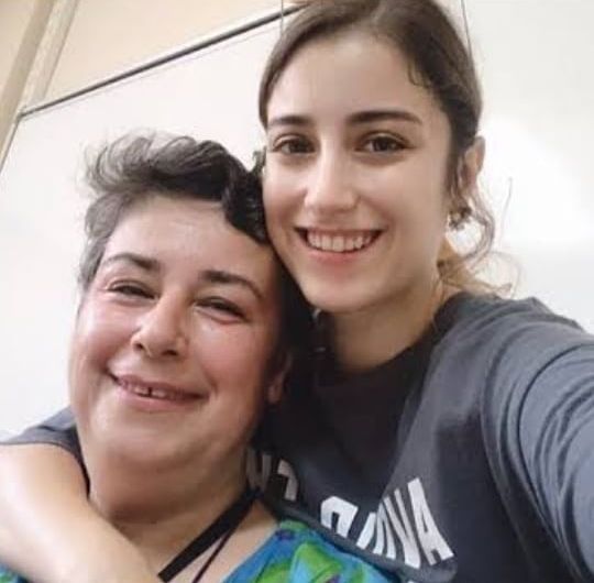 Balat’ta kira kavgası! Hazal Kaya’nın annesi kiracısıyla birbirine girdi - 1. Resim