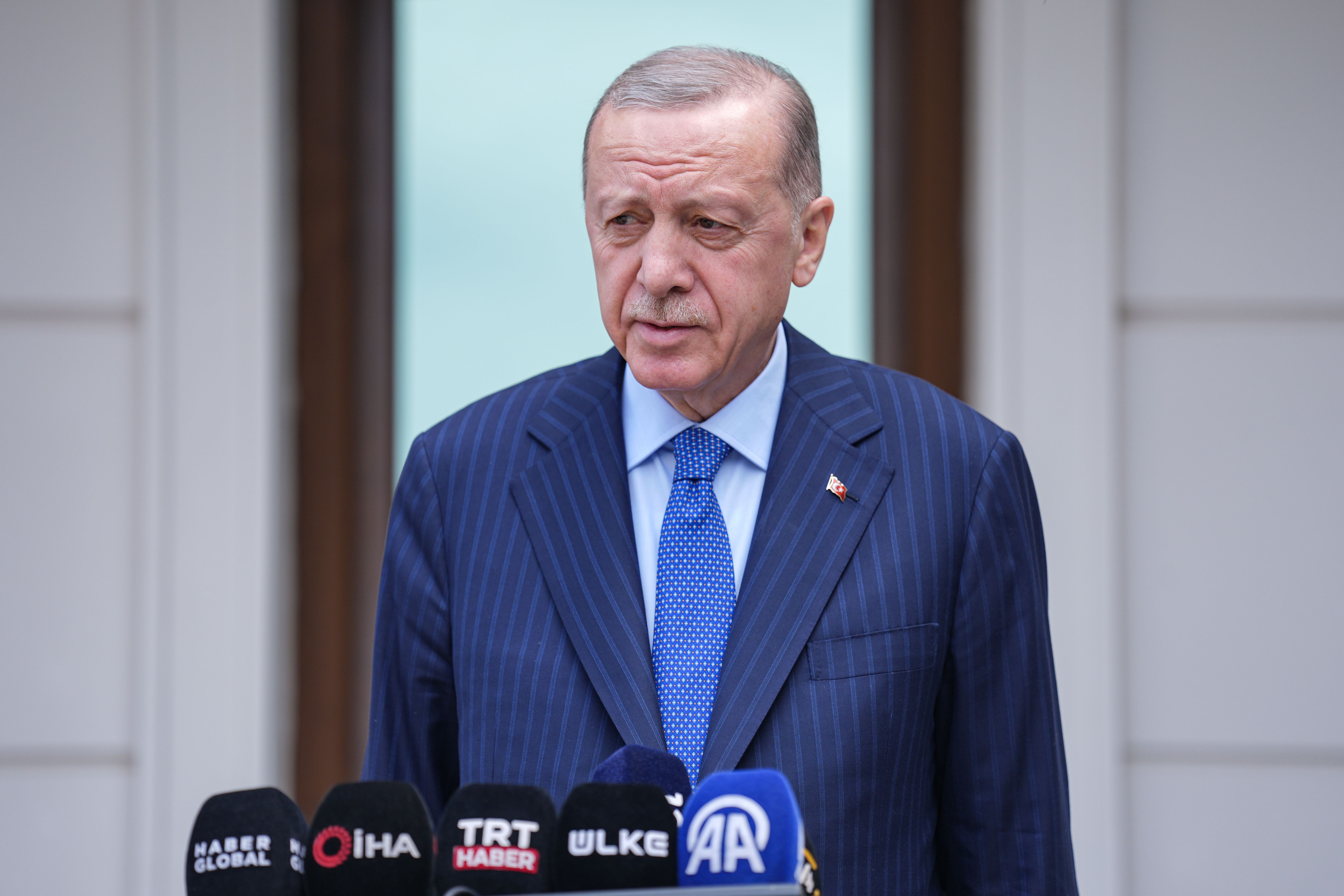 Erdoğan'dan 'Özgür Özel' zirvesine ilişkin ilk sözler: Türkiye'nin buna ihtiyacı var Erdoğan'dan 'Özgür Özel' zirvesine ilişkin ilk sözler: Türkiye'nin buna ihtiyacı var - 1. Resim