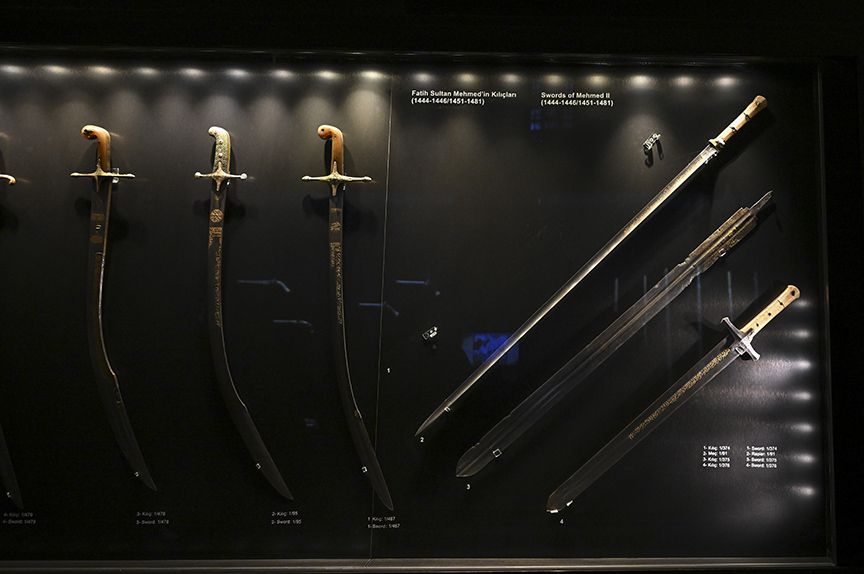 Kaftanından kılıcına! Fatih Sultan Mehmed'in şahsi eşyaları Topkapı'da sergileniyor Kaftanından kılıcına! Fatih Sultan Mehmed'in şahsi eşyaları Topkapı'da sergileniyor - 4. Resim