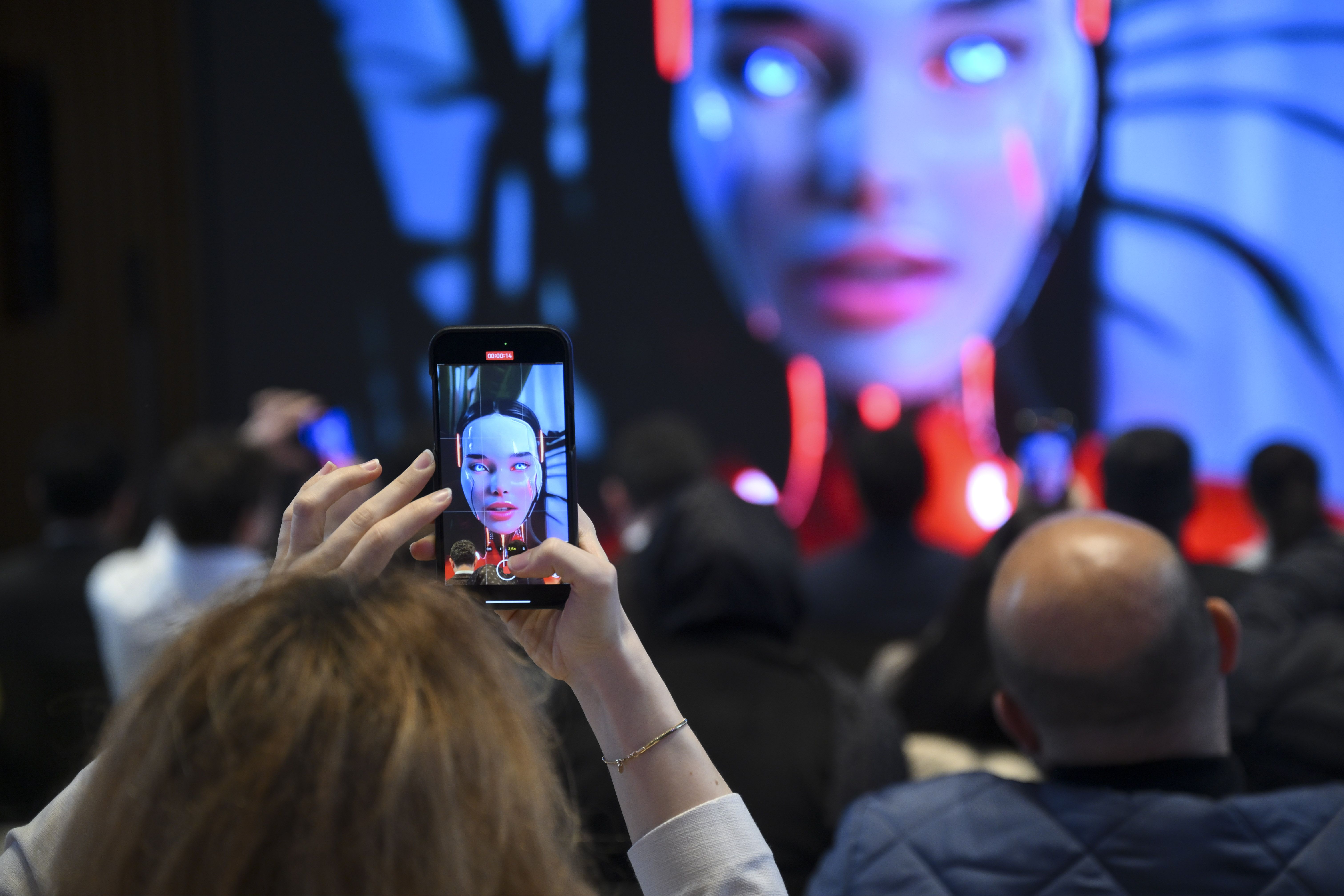 Yapay zeka Avind'den sanat sohbeti! İstanbul Dijital Sanat Festivali başladı Yapay zeka Avind'den sanat sohbeti! İstanbul Dijital Sanat Festivali başladı - 1. Resim