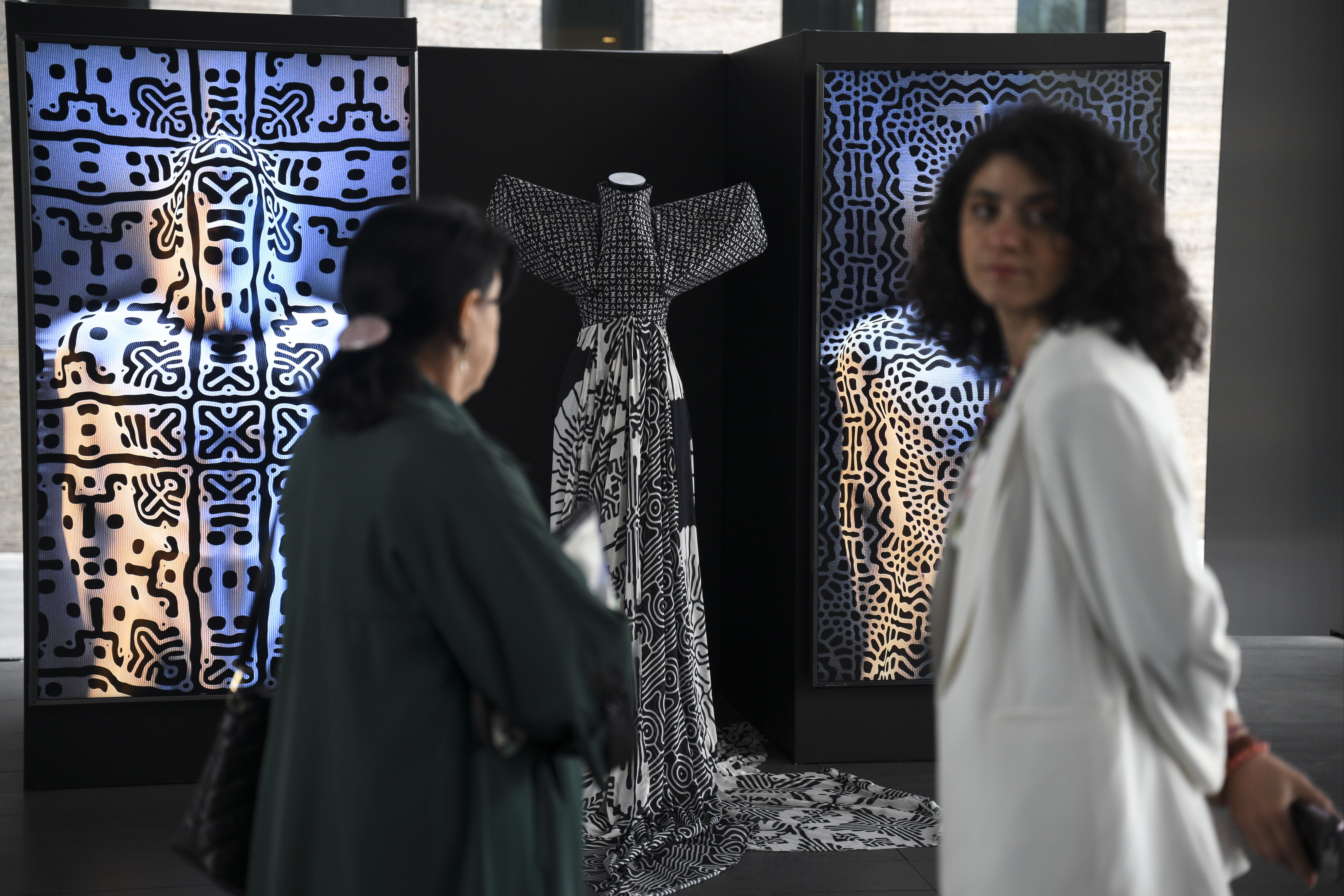 Yapay zeka Avind'den sanat sohbeti! İstanbul Dijital Sanat Festivali başladı Yapay zeka Avind'den sanat sohbeti! İstanbul Dijital Sanat Festivali başladı - 3. Resim