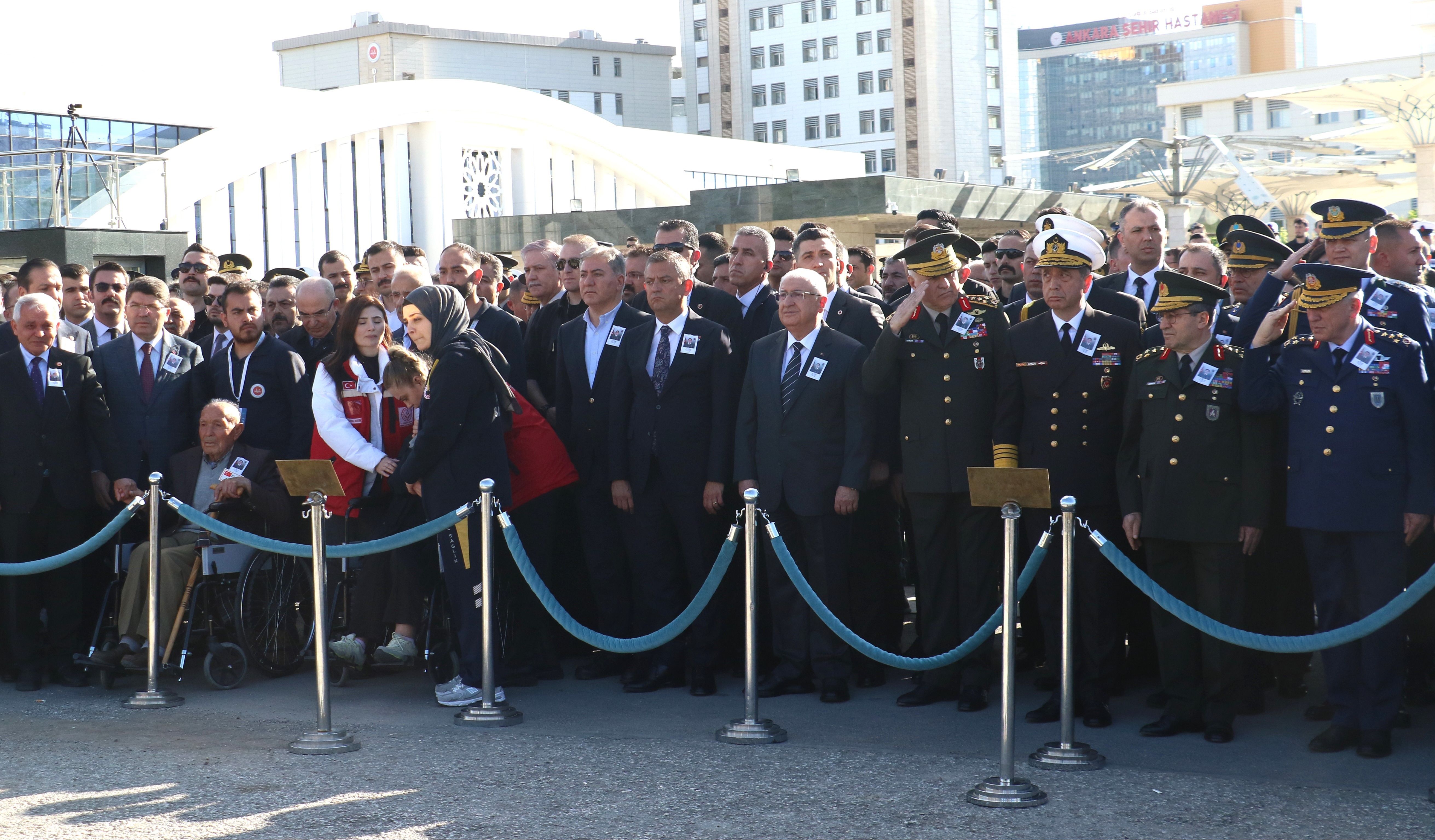 4 gün sonra doğum gününü kutlayacaktı! Şehit asker son yolculuğuna uğurlandı - 2. Resim