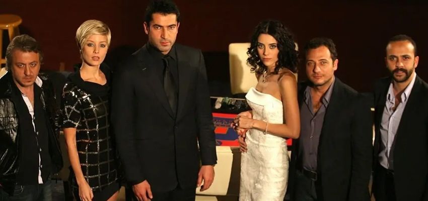 Ezel dizisi oyuncuları yıllar sonra bir arada! Gözler iki ismi aradı - 1. Resim