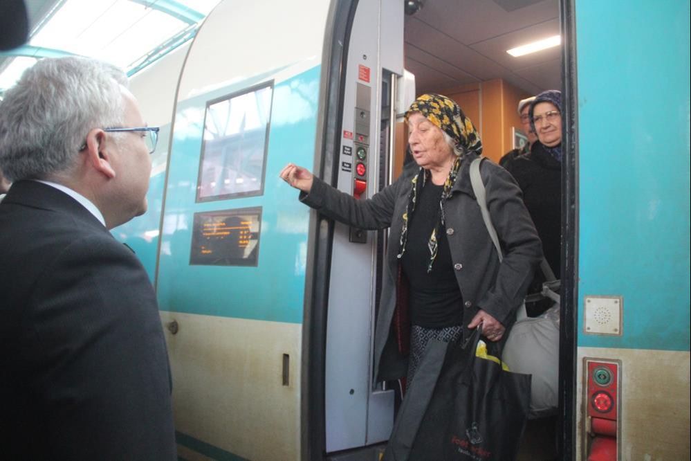 İstanbul'dan Sivas'a ekspres yolculuk! YHT seferi başladı, 7 saat daha kısaldı - 1. Resim
