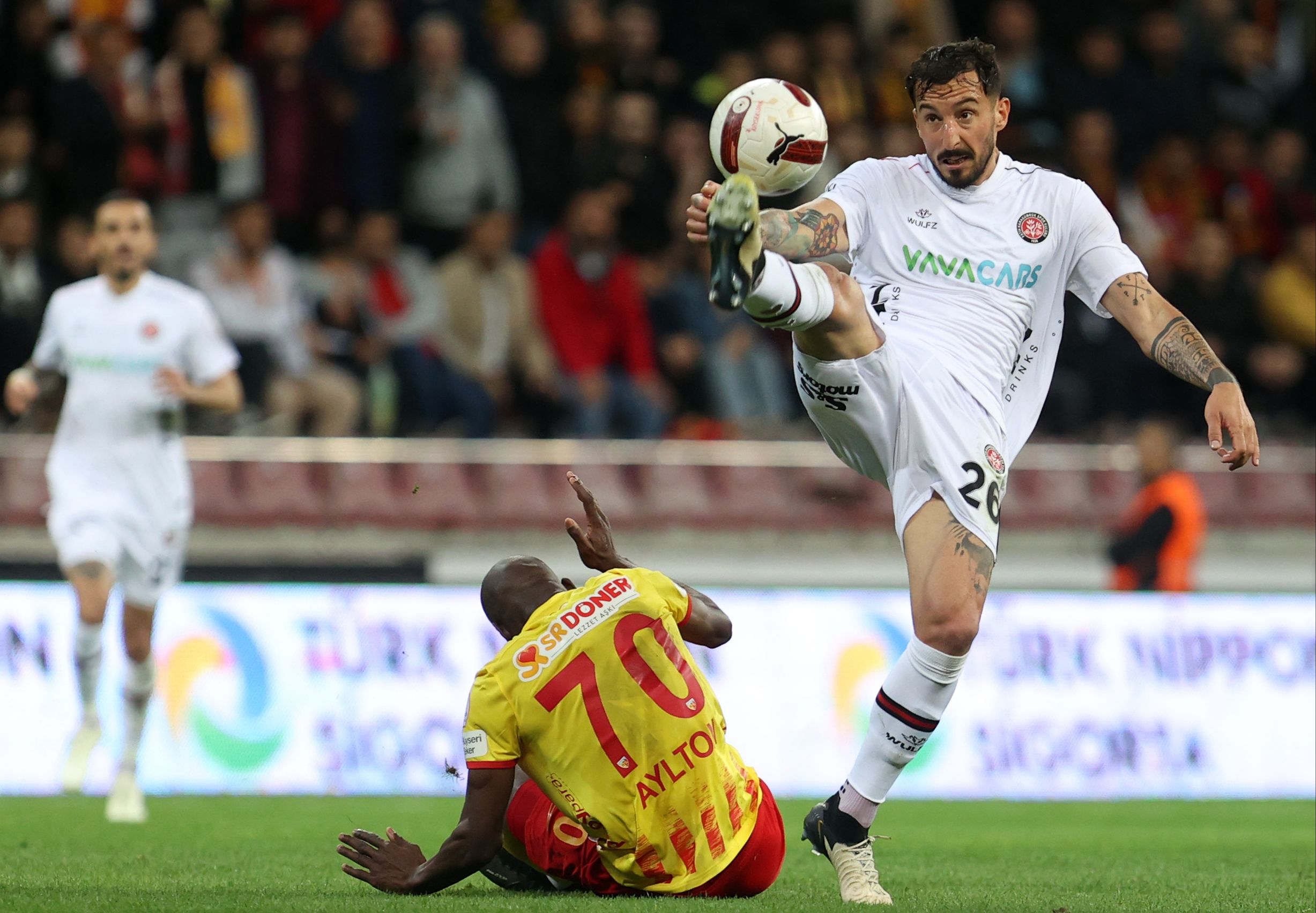 Kayserispor - Fatih Karagümrük maçı nefes kesti! 4 gol, 1 kırmızı kart - 2. Resim