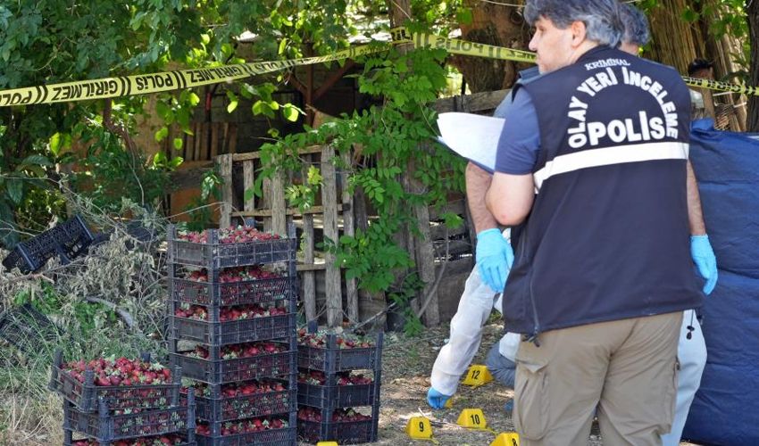 Korkunç cinayet! 4 çocuk babası adama husumetlisi kurşun yağdırdı Korkunç cinayet! 4 çocuk babası adama husumetlisi kurşun yağdırdı - 1. Resim