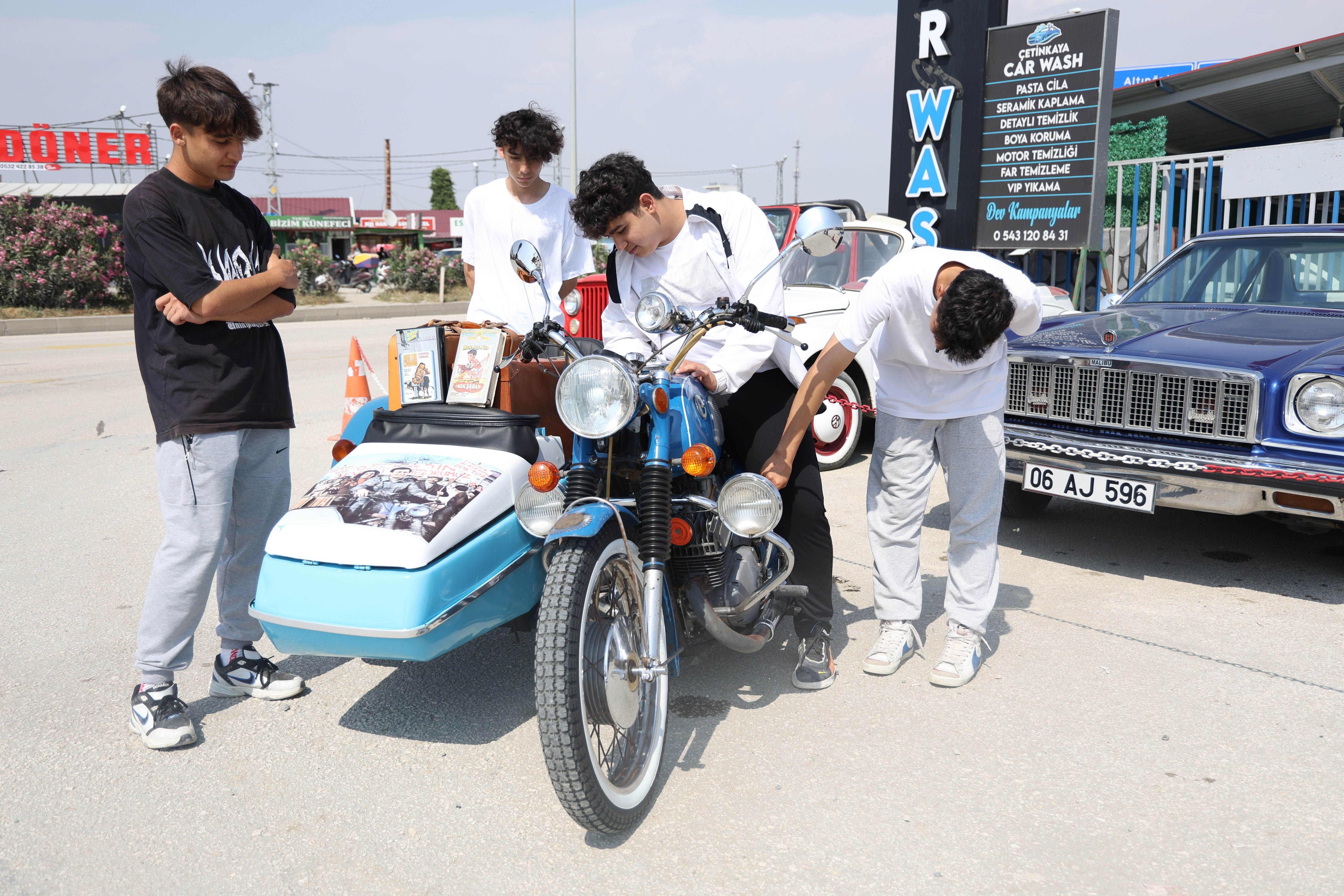 Doktor Civanım'ın motosikleti depremzedeler için Hatay'da Doktor Civanım'ın motosikleti depremzedeler için Hatay'da - 2. Resim