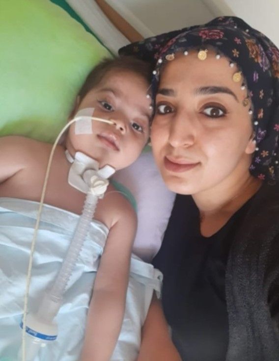 Para uğruna bunu da yaptılar! Kalp rahatsızlığından ölen oğlunu kız gibi gösterip insanları dolandırdı Para uğruna bunu da yaptılar! Kalp rahatsızlığından ölen oğlunu kız gibi gösterip insanları dolandırdı - 3. Resim