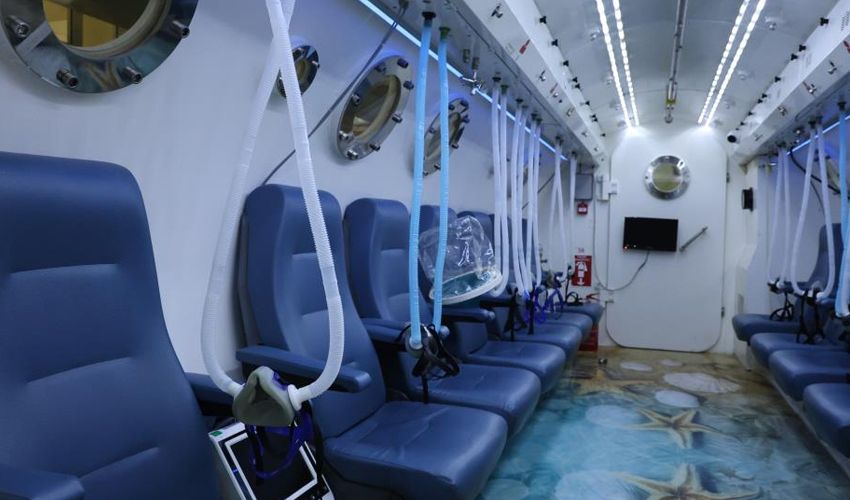 ‘Basınç odası’ hastalara şifa dağıtıyor! Denizin 14 metre altında uygulanıyor, ne ağrı ne sızı bırakıyor - 3. Resim