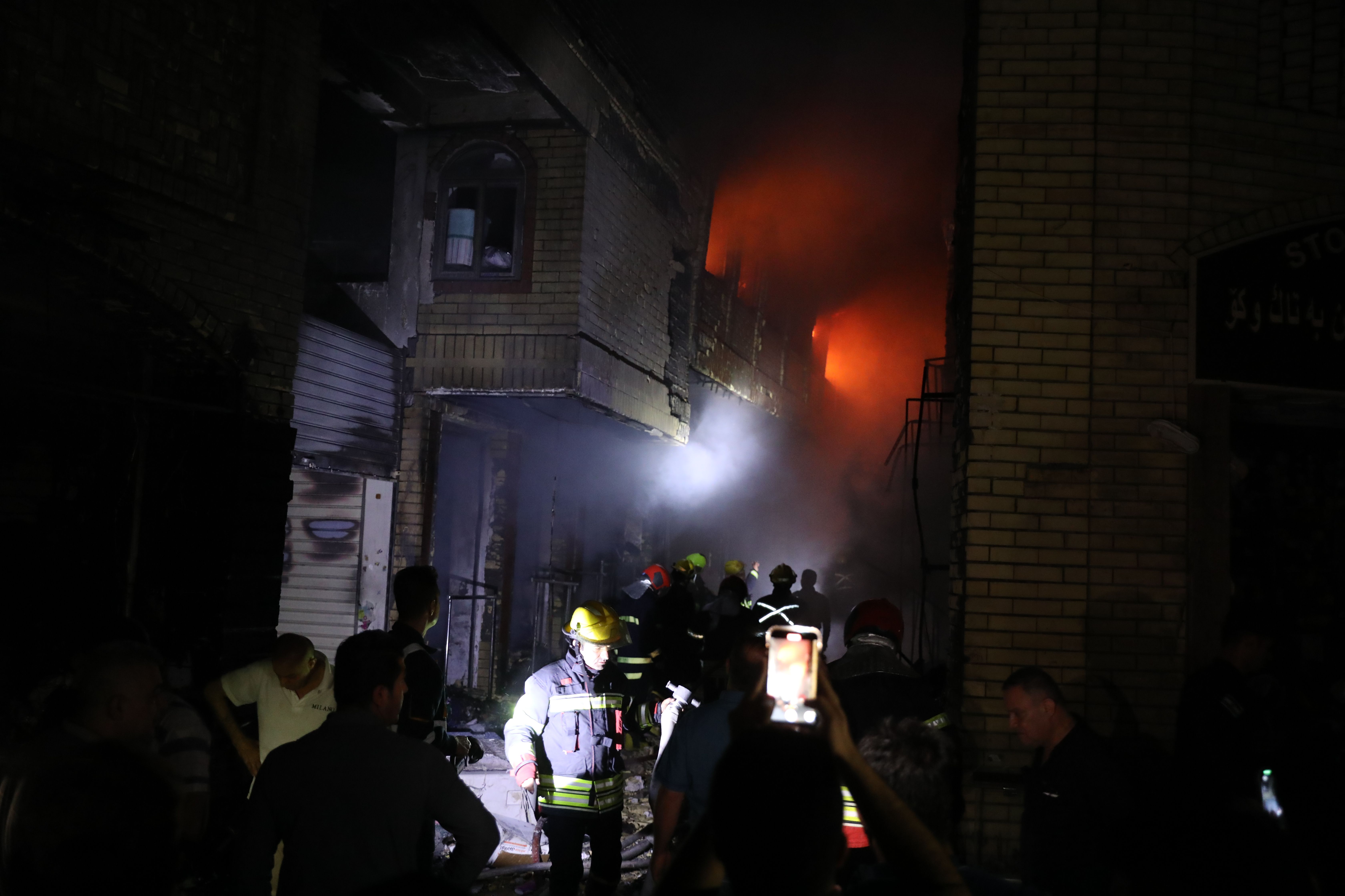 Irak alev alev... Tarihi Kayseri çarşısında yangın çıktı Irak alev alev... Tarihi Kayseri çarşısında yangın çıktı - 2. Resim