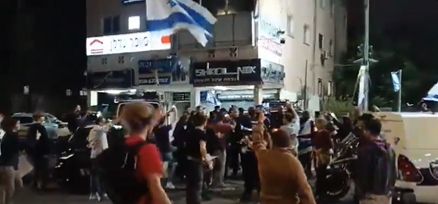 İsraillilerden Netanyahu'ya ateşkes baskısı: "Ya kabul edin ya da sokakları yakarız" - 4. Resim