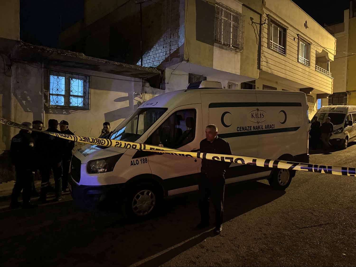 Kilis'te kan donduran olay! Eşi ve 3 küçük çocuğunu boğarak katletti - 3. Resim
