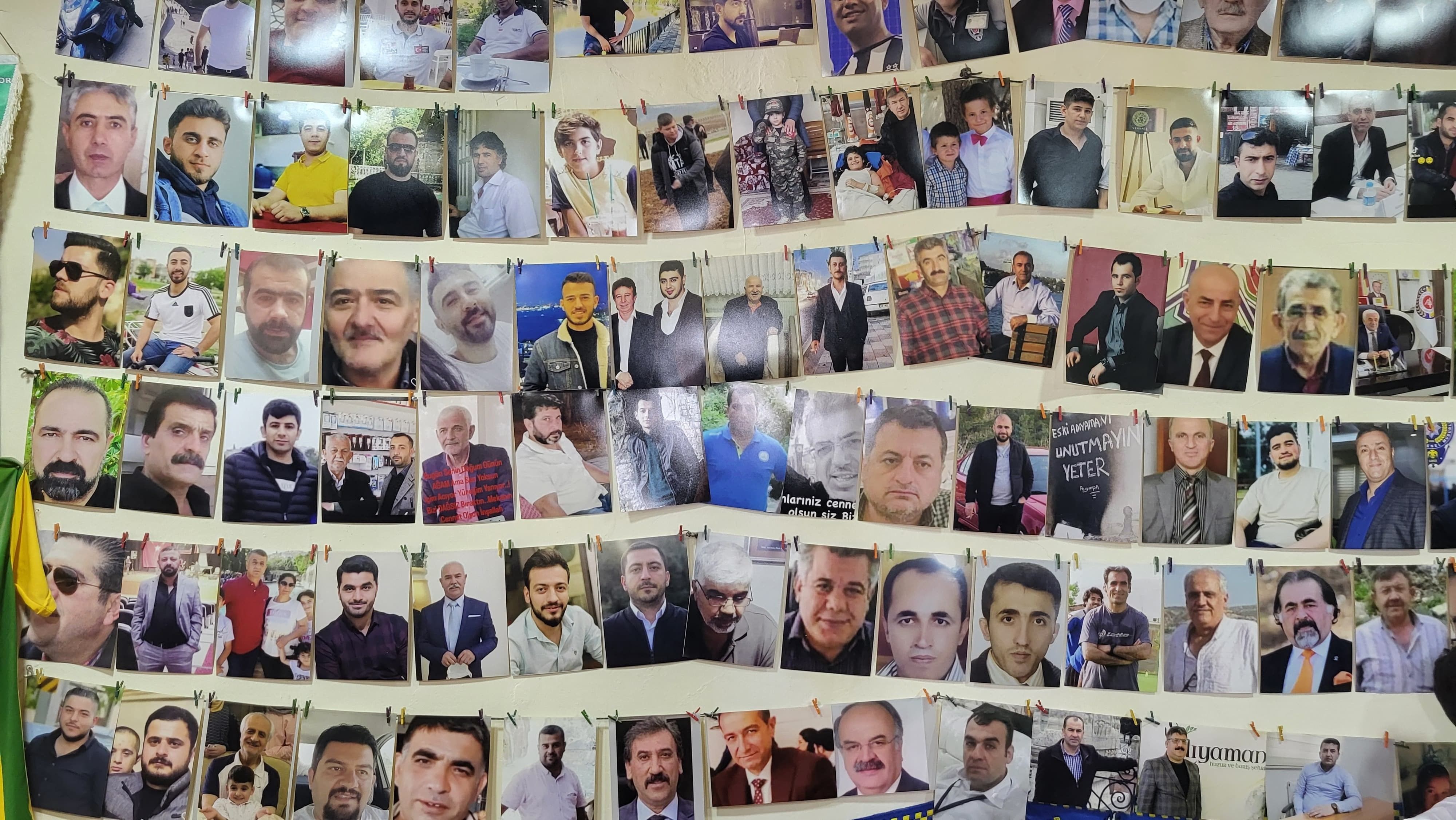 Böyle bir çay ocağı görmediniz! Duvarları görenin gözleri doluyor - 2. Resim