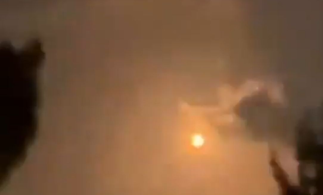 İsrail Refah'a kara saldırısı başlattı! 50’den fazla yere ağır bombardıman - 1. Resim