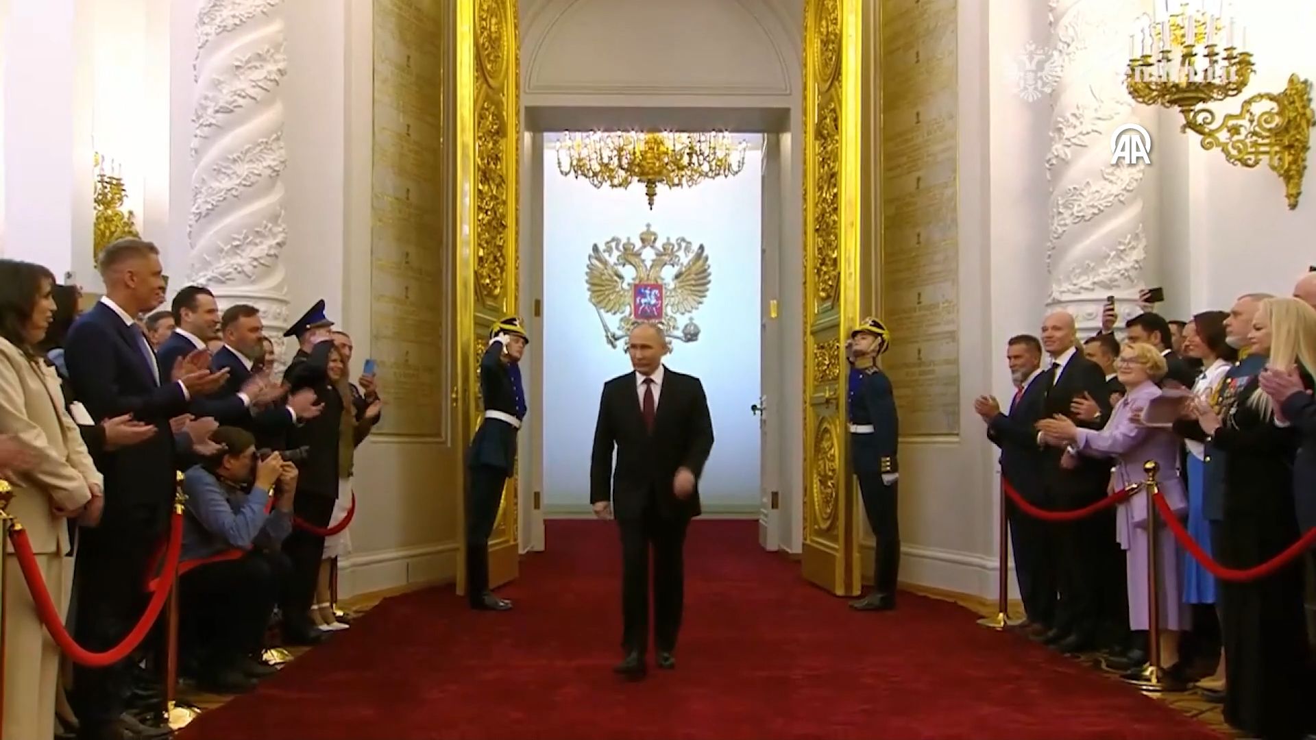 Vladimir Putin, beşinci kez yemin ederek yeniden Rusya Devlet Başkanı oldu - 1. Resim