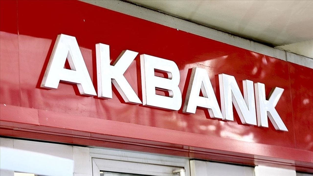 Akbank kullanıcıları yatırım hesaplarından para çekildiğini söylüyor